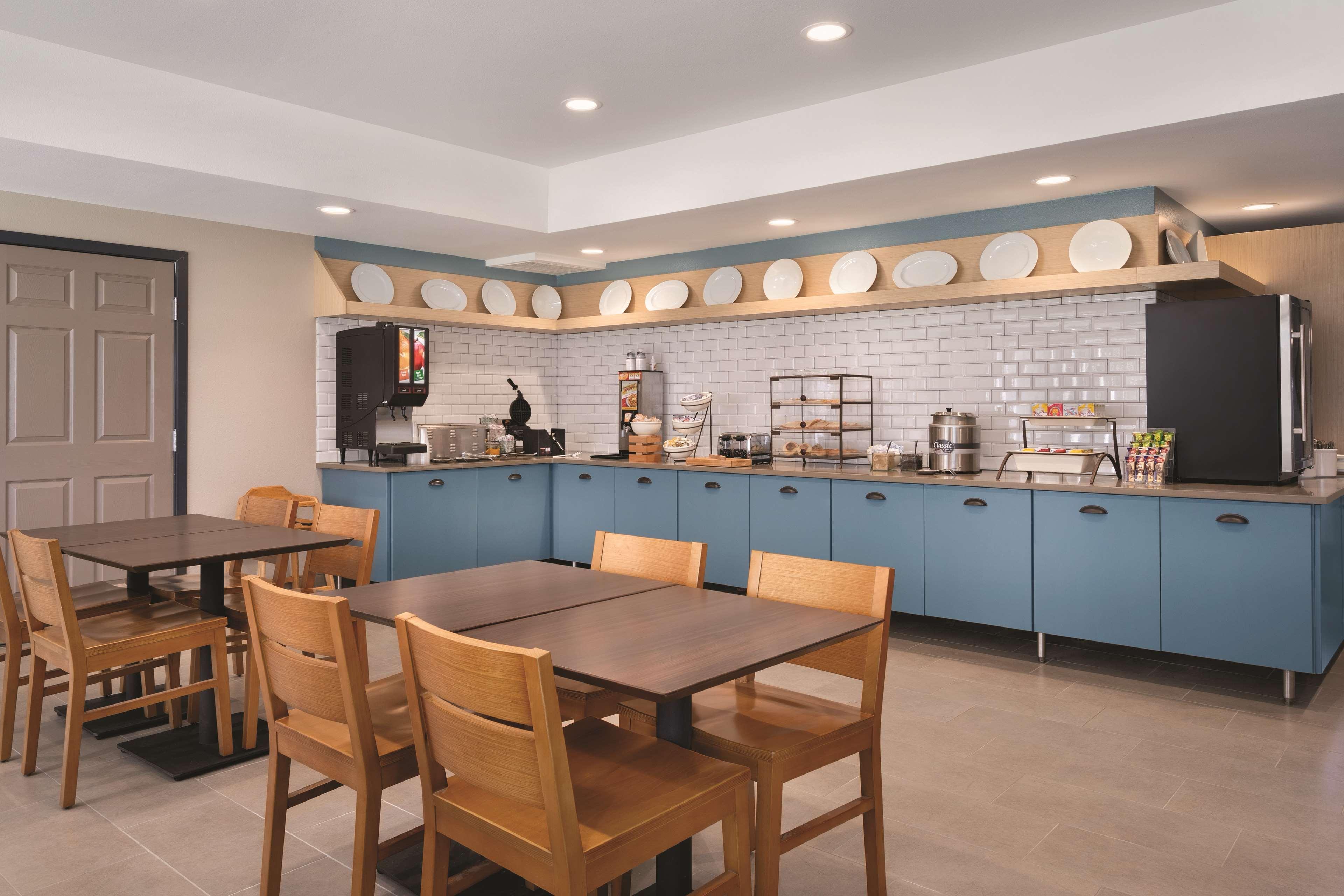 Country Inn & Suites By Radisson, Detroit Lakes, Mn Exteriör bild